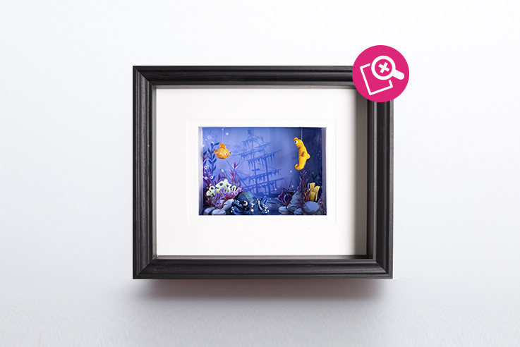 Artwork figuring a frog talking inside a phone booth in London while a dog and a squirrel are standing in line outside. Tableau représentant une grenouille en pleine conversation à l'intérieur d'une cabine téléphonique londonienne pendant qu'un chien et un écureuil font la queue à l'extérieur.